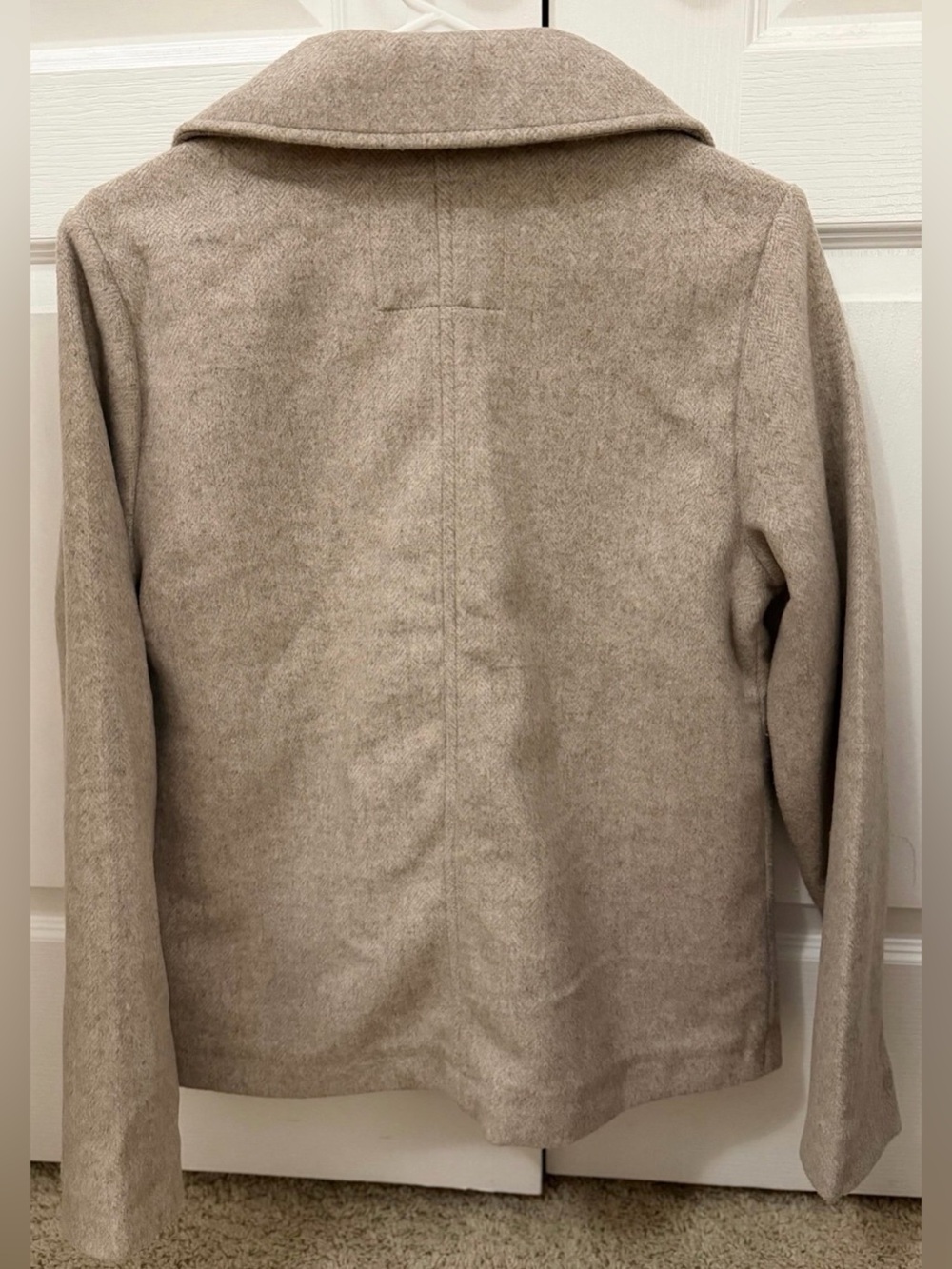 Hollister Soft Wool Blend Cropped Pea Coat in “Oatmeal/Cream Herringbone” Size S - Picture 3 of 10